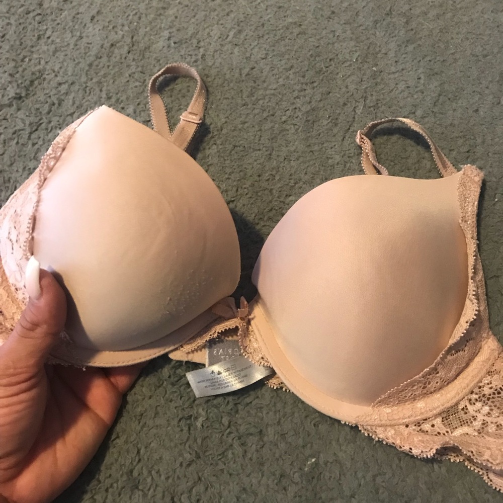 Victoria’s Secret Angel bra